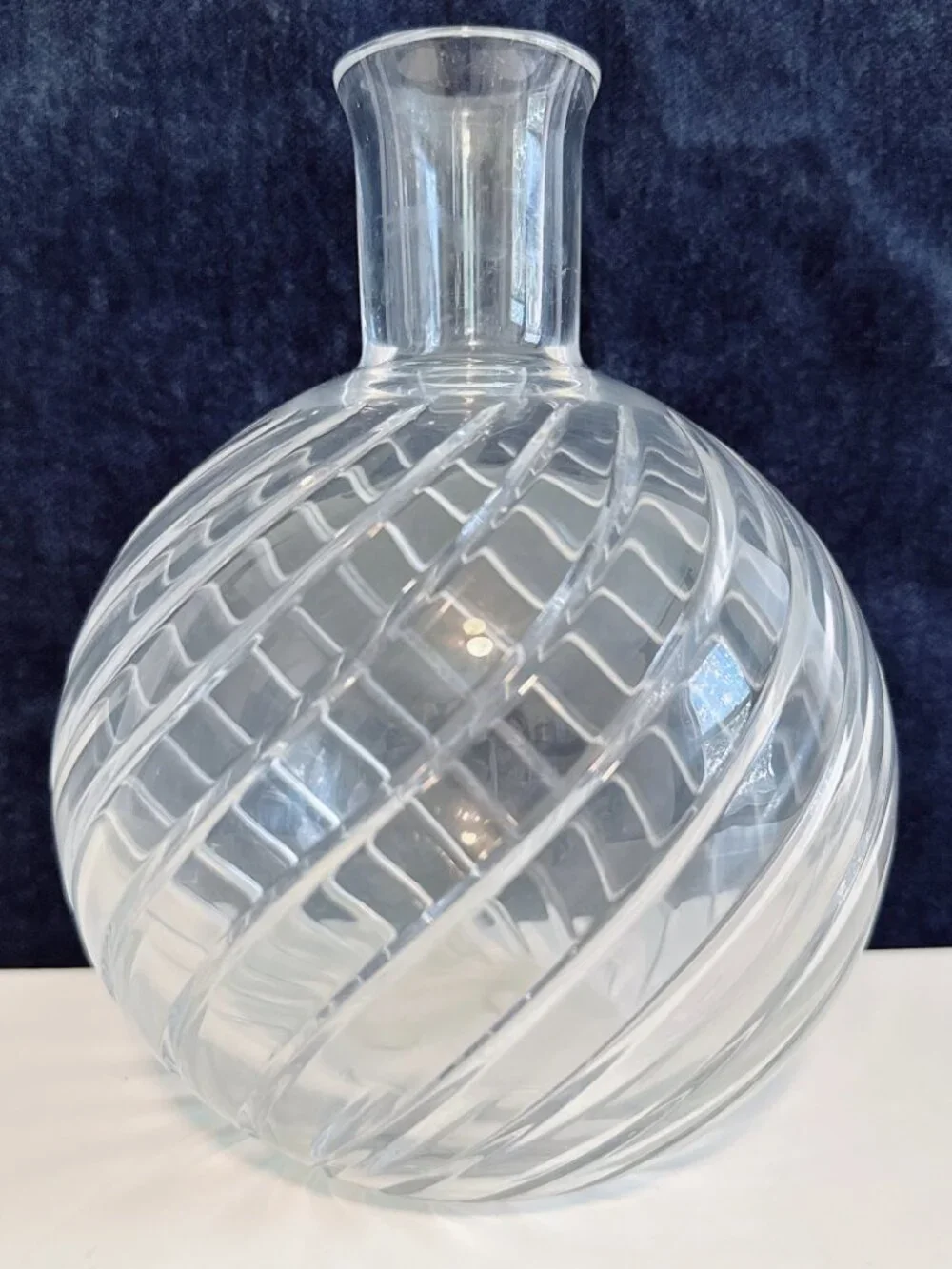 BACCARAT CRYSTAL VASE CYCLADES PATTERN - SPHERICAL BODY - CUT SWIRL DESIGN